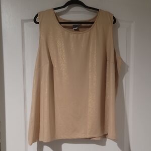 Maggie Barnes for Catherines. This elegant gold shimmery sleeveless top. Sz 2x
